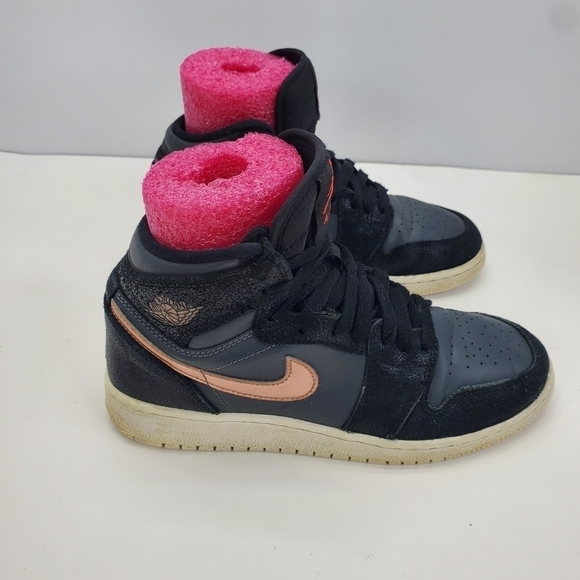 🌹 Air Jordan 1 Retro High GS 4.5Y Women 6 Shoes Gold" 2016 (705300-008) - Picture 9 of 13